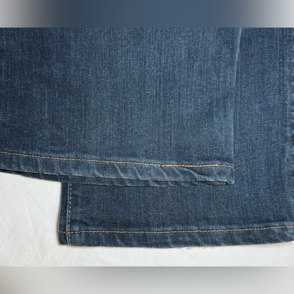 Wrangler Q Baby Jeans Women's Size 11/12 X34
Denim Blue No Gap Waistband 34x34 - Picture 8 of 10